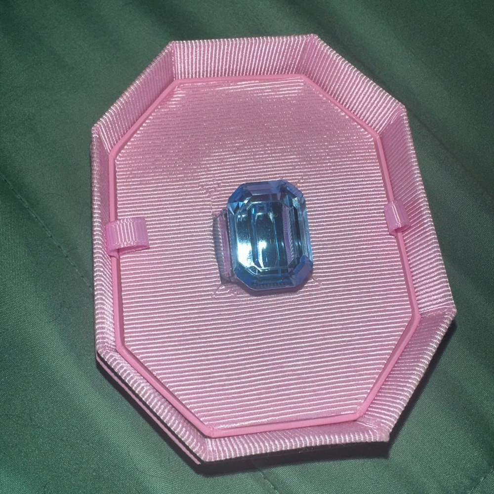 Swarovski Lucent Cocktail Ring - image 1